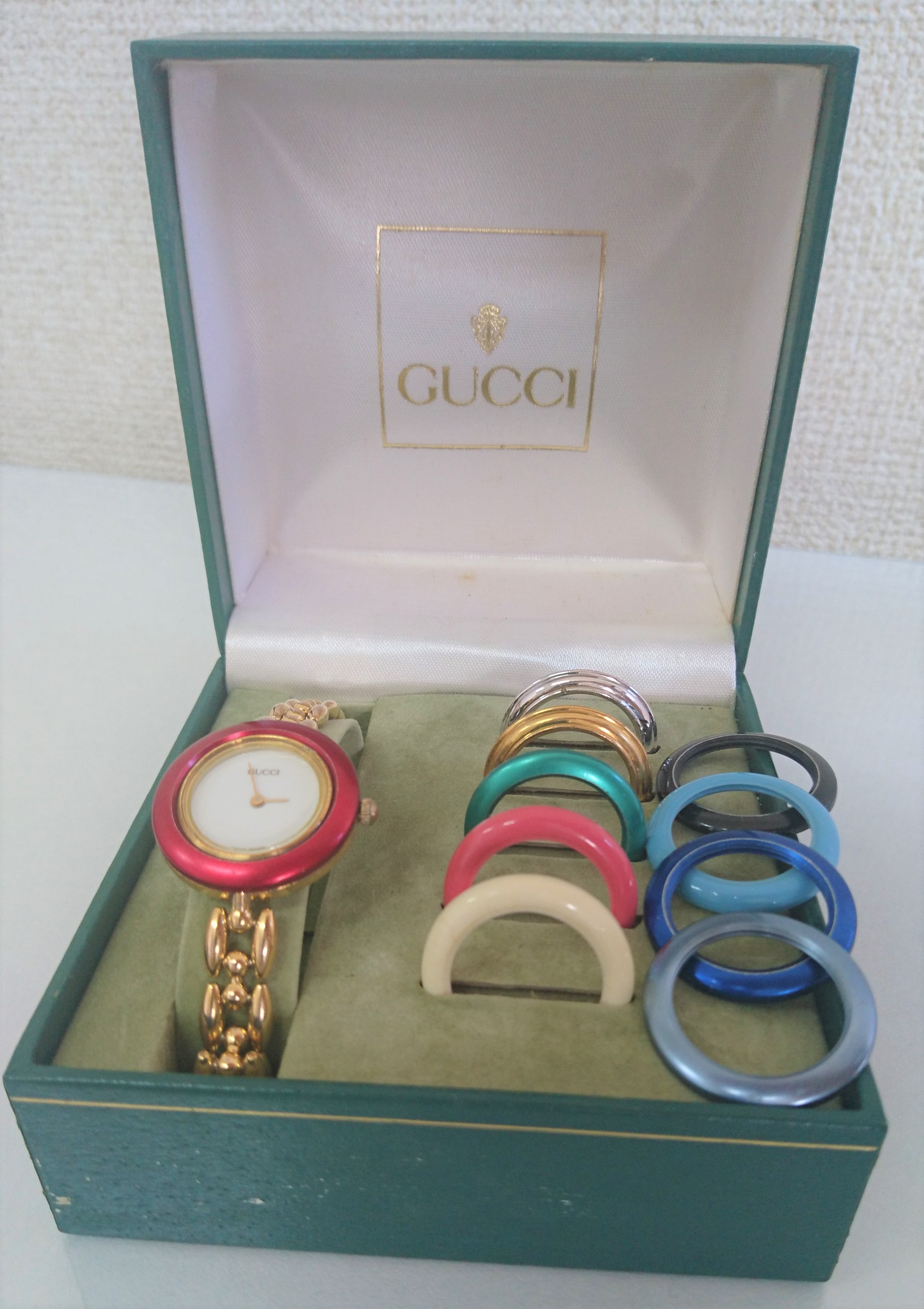 GUCCI カメレオン 腕時計